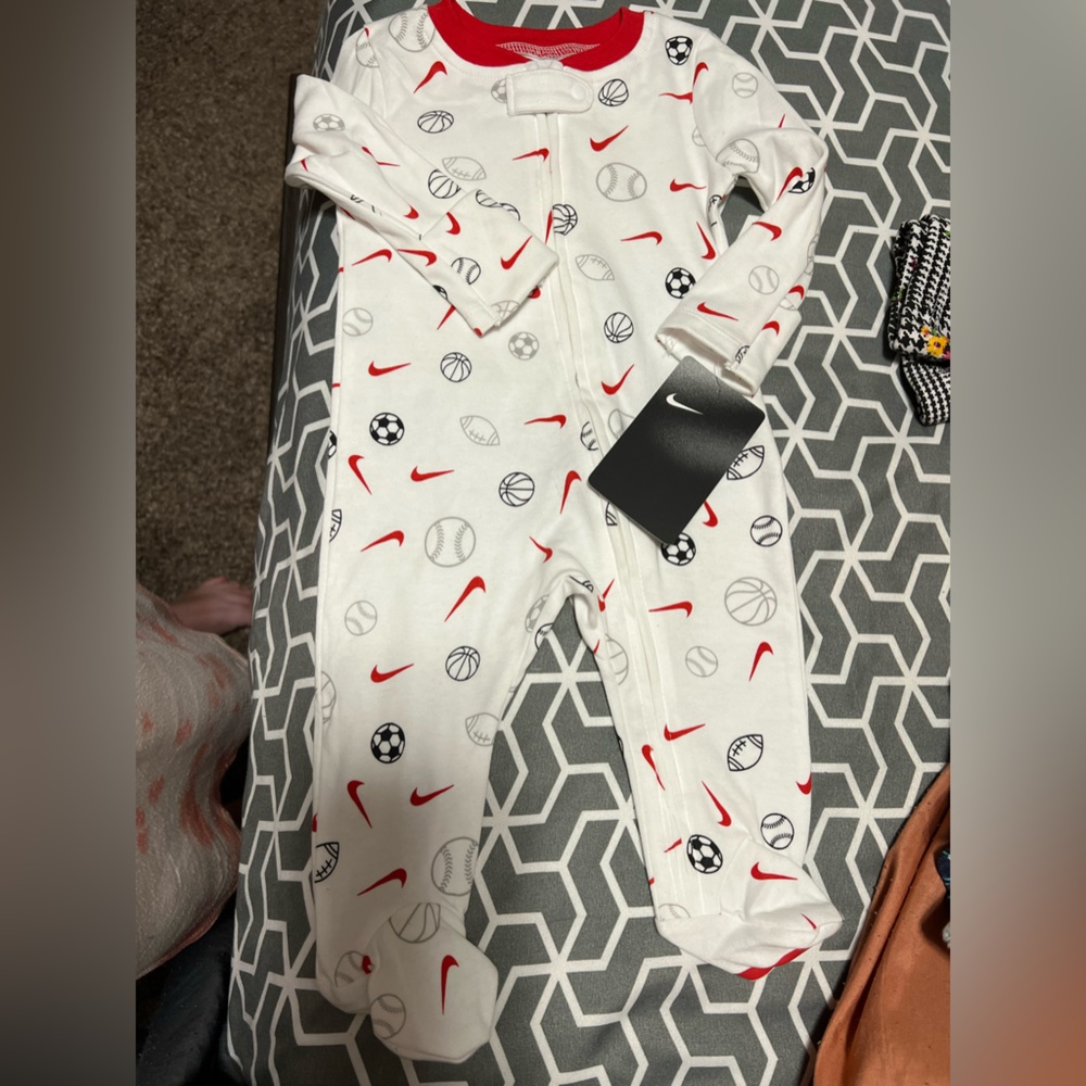 Nwt Nike footies